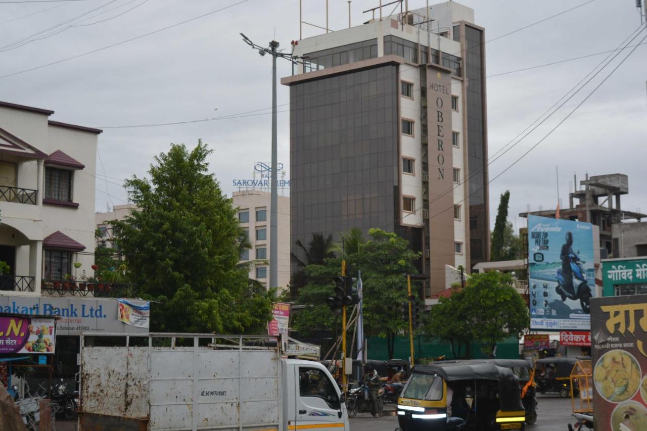 Hotel Oberon Solapur Exteriör bild