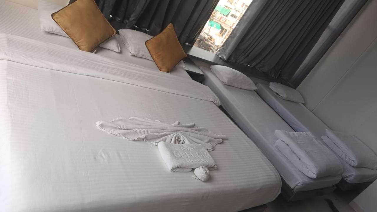 Hotel Oberon Solapur Exteriör bild